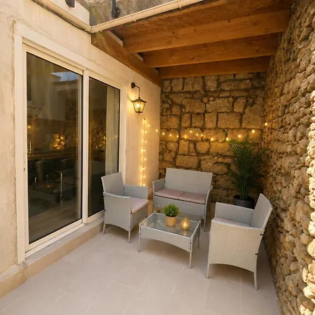House With 2 Suites, 2 Patios, Air Conditioning * Paulhan