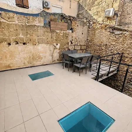 House With 2 Suites, 2 Patios, Air Conditioning Villa *