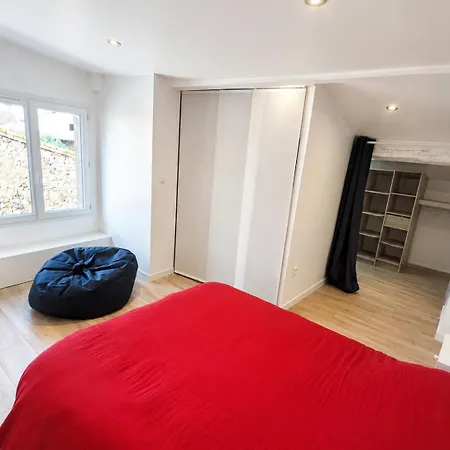 Villa House With 2 Suites, 2 Patios, Air Conditioning