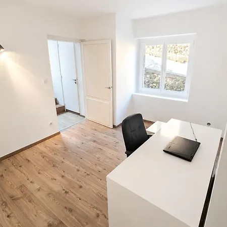 Villa House With 2 Suites, 2 Patios, Air Conditioning